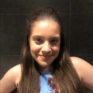 Meet your Posher, Caitlin